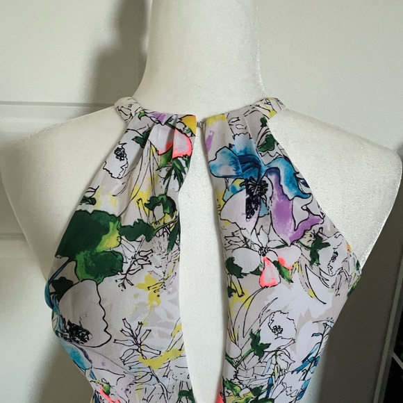 EUC Express Bright Floral Mini Dress - 6 - Picture 6 of 9